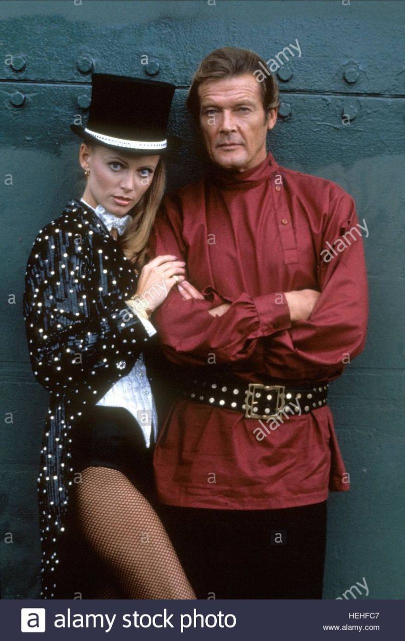 007オクトパシー 19年英 米 に出演したボンドガールたち モード アダムス クリスティナ ウェイボーン 燃えよ 映画論 007オクトパシー 19年英 米 に出演したボンドガールたち モード アダムス クリスティナ ウェイボーン 燃えよ 映画論