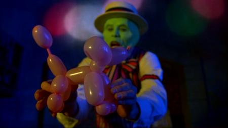 マスク 1994年 ジム キャリーとキャメロン ディアスを一気に大スターにした傑作vfxコメディ映画 燃えよ 映画論 マスク 1994年 ジム キャリーとキャメロン ディアスを一気に大スターにした傑作vfxコメディ映画 燃えよ 映画論