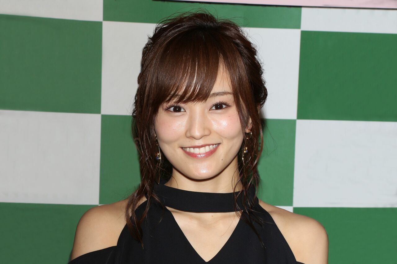 Cm動画あり 山本彩がモスバーガーのcmに出演ッ 短髪も似合ってるwww エンタメvip速報 Cm動画あり 山本彩がモスバーガーのcmに出演ッ 短髪も似合ってるwww エンタメvip速報