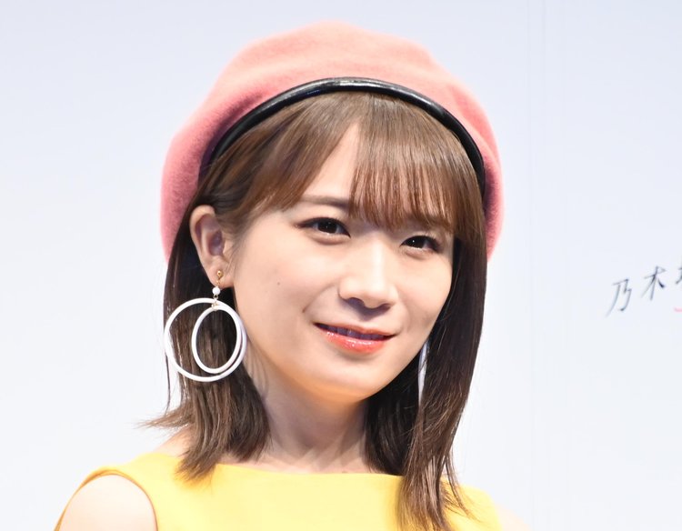 乃木坂４６・秋元真夏　晴れ着姿のダブルピースサインの写真公開！！！！！！
