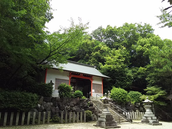 池之原神社 拝殿