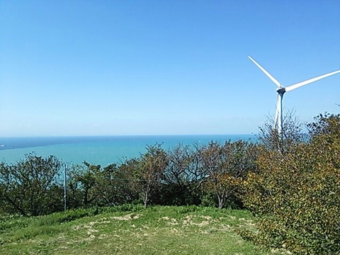 海と風車