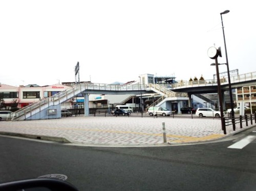 4東海大駅2