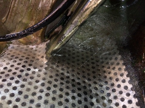 ジムニーJB23ボディマウントをFRPで補修