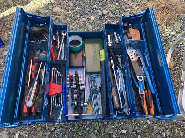 TRUSCO(トラスコ) 3段式工具箱 472X220X343 ブルー GT-470-B TRUSCO 3段式工具箱 472ｘ220ｘ343 ブルー GT-470