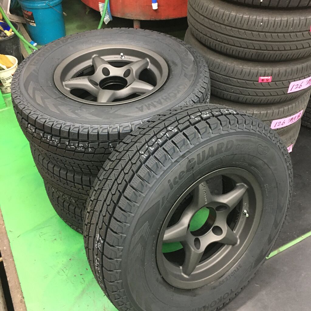 ジムニーシエラJB43にヨコハマ ice GUARD SUV G075の215-80-15