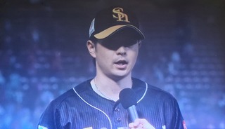 �����桢���󥿥ӥ塼�˱���������