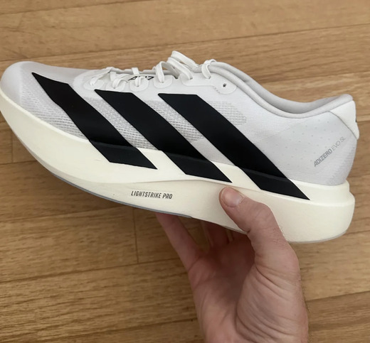 D12CA642-10DF-4528-9476-4F79F9B2A028