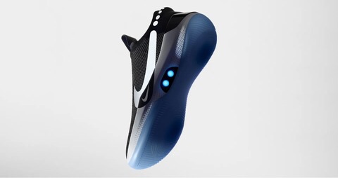 ごめん いい歳してナイキとかアディダスのロゴ入り靴履いてる奴ってダサくない w マラソン速報 ごめん いい歳してナイキとかアディダスのロゴ入り靴履いてる奴ってダサくない w マラソン速報