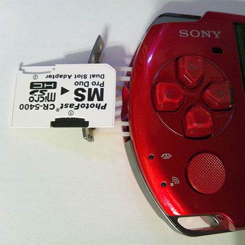 Psp を買ったので 32gb Microsdhc をメモリースティック変換アダプター経由で使えるかやってみたテスト 地潜の日記