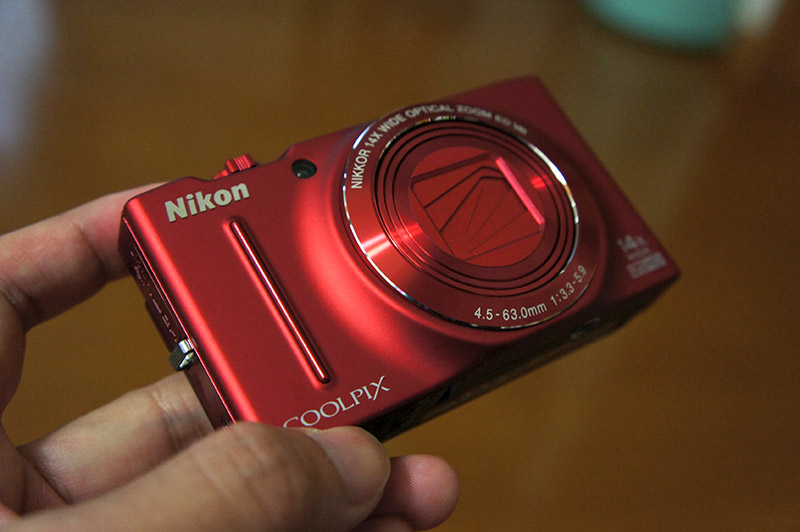 デジカメ Nikon COOLPIX S8200 を買った。なかなかおすすめの逸品だ。 : 地潜の日記