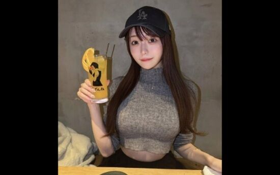 タクシー ワンメーター グラビアアイドル 仲根詩織 お釣り 1万円 運転手 に関連した画像-01