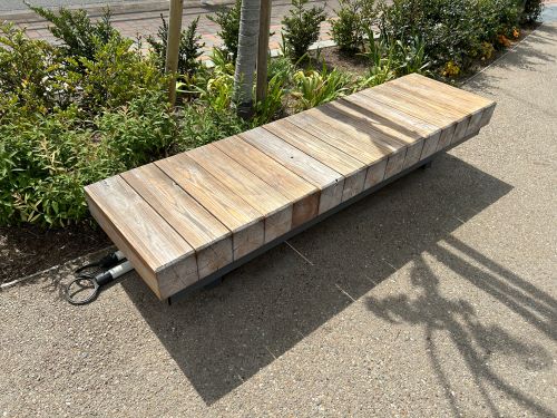 木 木材 ベンチ 劣化 塗装 税金 公園に関連した画像-03