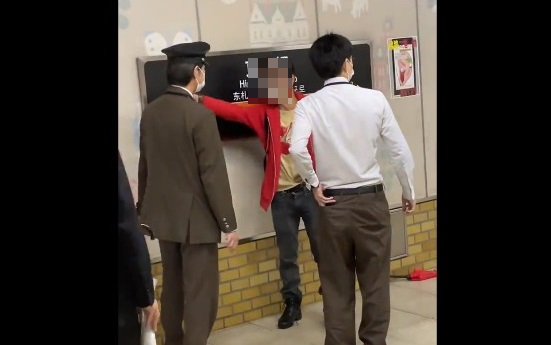 北海道 東札幌 地下鉄 マスク警察 ノーマスク 女性 恐喝 老害に関連した画像-01