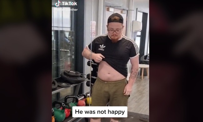 イギリス 男性 腹筋 シックスパック タトゥーに関連した画像-01