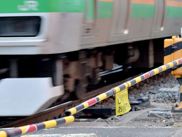 電車　人身事故　自殺　迷惑　巻き添え　安楽死　保育士　資格試験に関連した画像-01