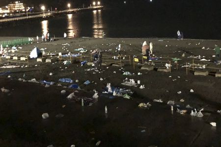 悲報 江ノ島花火大会 終わった後の浜辺がゴミ 放置だらけで物議 これが日本人 オレ的ゲーム速報 刃 悲報 江ノ島花火大会 終わった後の浜辺がゴミ 放置だらけで物議 これが日本人 オレ的ゲーム速報 刃