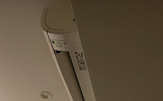 女性 女子 エアコン 修理 業者 おっさん 居留守に関連した画像-01
