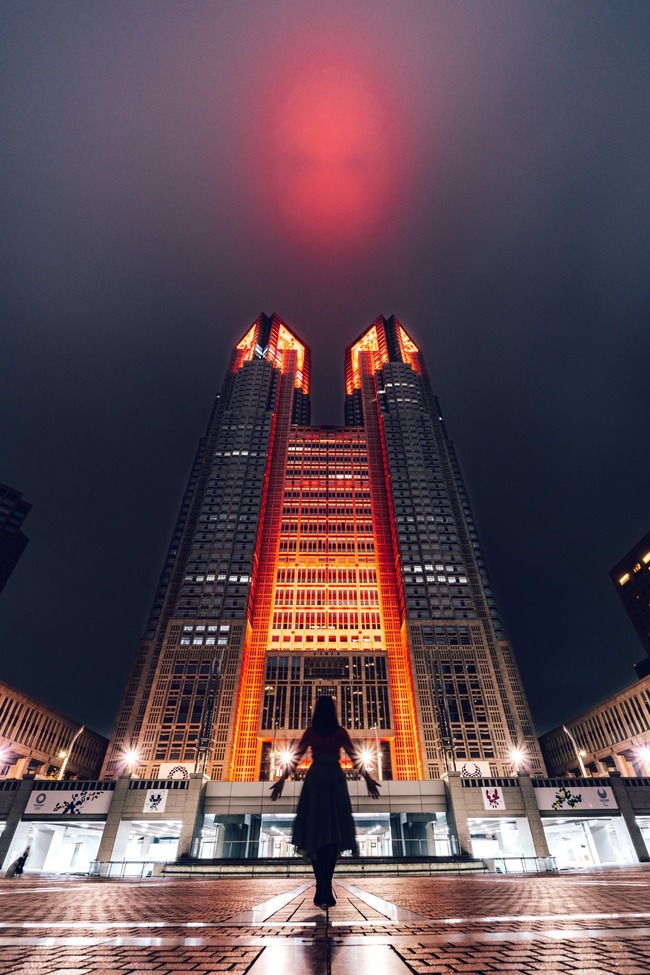 東京アラート 東京都庁 赤い 光る 小池百合子 ペルソナ5 FF7 ゲーム ラスダンに関連した画像-05