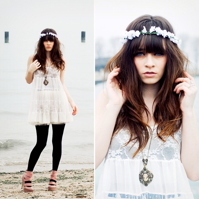 1191639_beachlookcrownlb