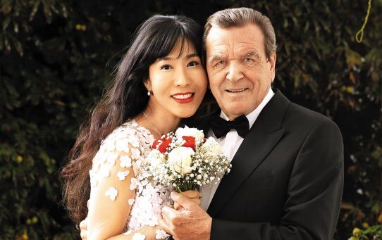 シュレーダー独元首相夫妻 ベルリン 慰安婦像 撤去 反対に関連した画像-01