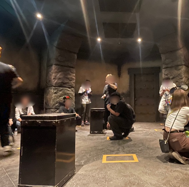 ディズニーの喫煙所が ハンター試験の待機所 のようだと話題にｗｗｗｗｗｗｗ オレ的ゲーム速報 刃