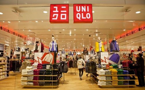 ユニクロ　UNIQLO　物価高騰　贅沢品　庶民　感覚　貧困化に関連した画像-01