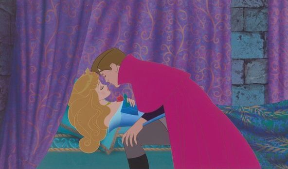 眠れる森の美女　キス　強姦　ディズニー　モンスターペアレントに関連した画像-01