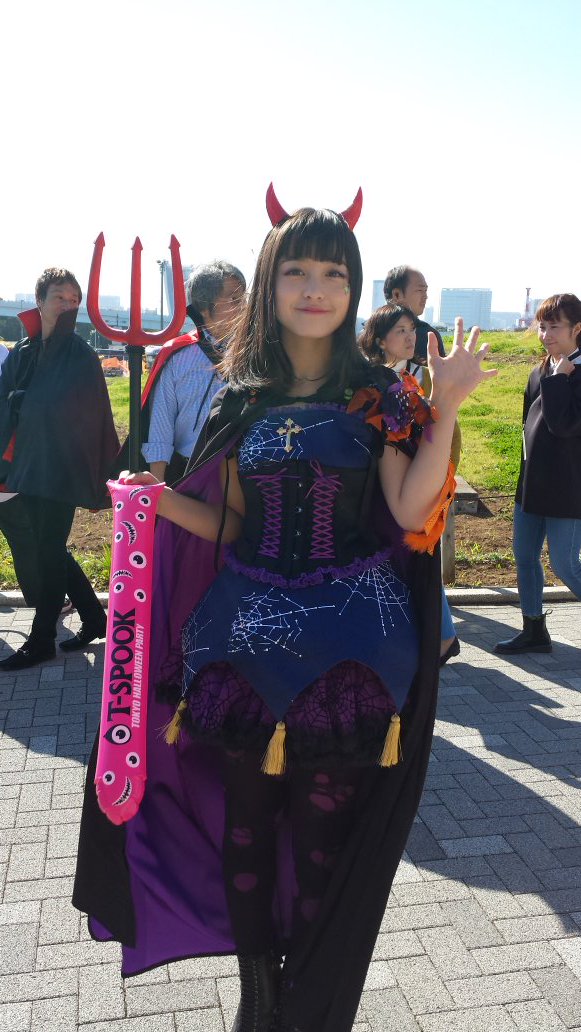 1000年に1人のアイドル 橋本環奈さんが東京のハロウィンパレードに参加 あまりにも圧倒的な可愛さにネット騒然ｗｗｗｗｗ オレ的ゲーム速報 刃