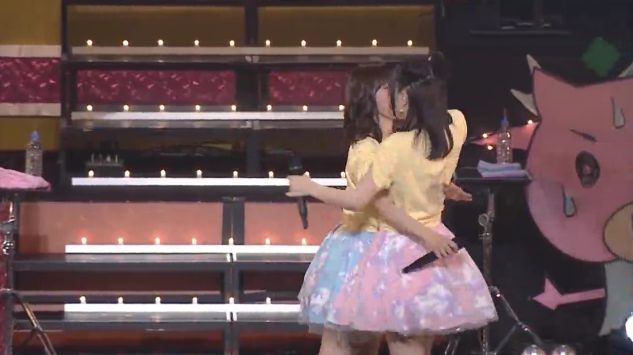 動画 人気女性声優の洲崎綾さんと西明日香さん ガチで唇同士のキスを披露 キマシタワーｗｗｗｗｗｗ オレ的ゲーム速報 刃