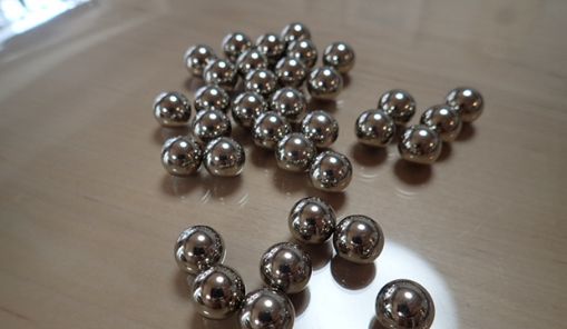 科学 オタク 少年 磁石玉 54個 飲みこむ 手術に関連した画像-01