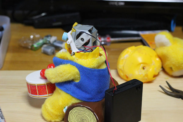 カオスすぎ 太鼓を叩くクマのおもちゃ を改造して 超加速させてみた結果wwwwww オレ的ゲーム速報 刃 カオスすぎ 太鼓を叩くクマのおもちゃ を改造して 超加速させてみた結果wwwwww オレ的ゲーム速報 刃