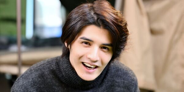 スタンミ ホロライブ コラボカフェ 批判 赤見かるび 恭一郎 値段に関連した画像-01