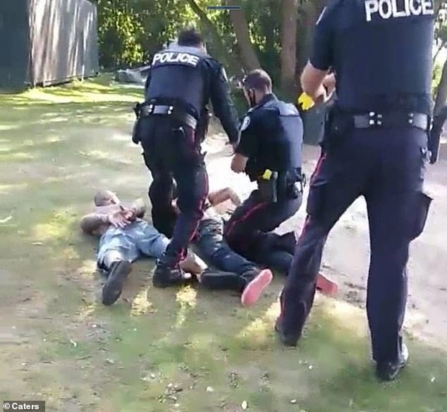 カナダ 反マスク団体 パーティー チェーンソー 襲撃に関連した画像-05