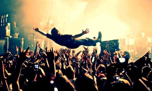 stage-dive-big