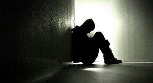 テレビ見すぎ少年自殺に関連した画像-01