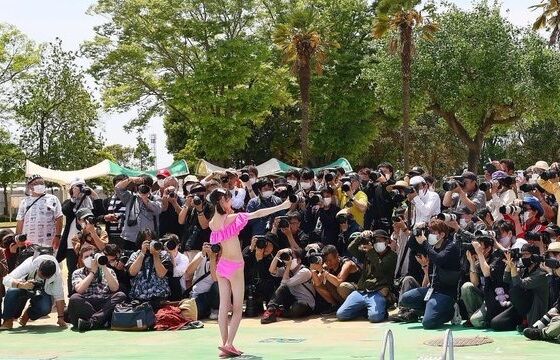 セクシー女優　稲森美優　裏垢　プール　水着　撮影会　グラビア　共産党に関連した画像-01