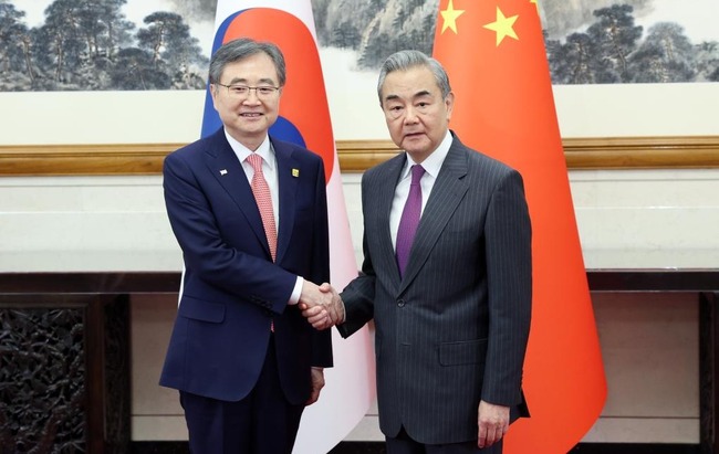 中国 王毅 韓国 趙顕外相 打倒日本 共闘 促進 台湾問題に関連した画像-01