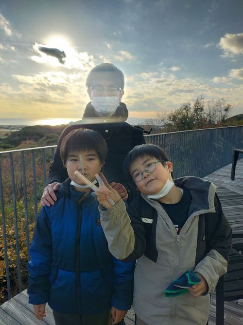 心霊写真 霊 おばけ 家族 写真 Xに関連した画像-03