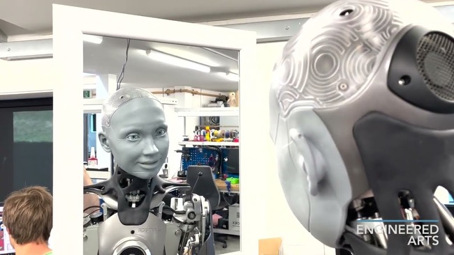 イギリス EngineeredArts 人型ロボット Ameca バージョンアップ 表情  に関連した画像-01