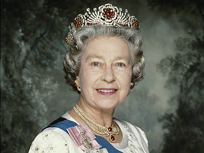 queen_elizabeth_20_m