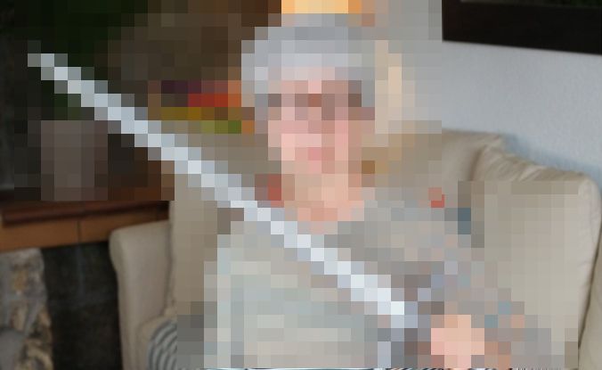 海外　迷惑　メール　迷惑メール　日本　剣　お婆ちゃんに関連した画像-01