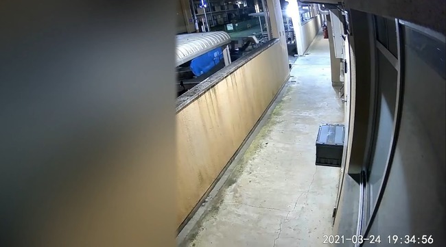 配達員 Amazon 置き配 荷物 投げ捨て 叩きつけに関連した画像-01