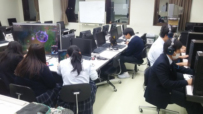 eスポーツ部 高校生に関連した画像-01