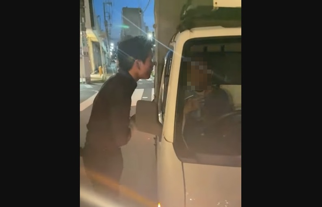 ユーチューバー ガッツch 桃 トラック 販売者 突撃 嫌疑不十分に関連した画像-01