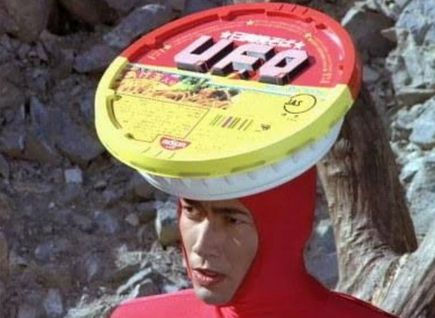 ヤキソバン 日清 UFO仮面ヤキソバン UFO スター・ウォーズ マイケル富岡に関連した画像-01