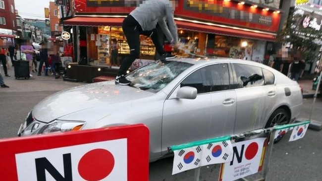 韓国 日本車 窓ガラス 破壊 日本人妻 トラウマに関連した画像-01