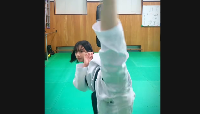 TikTok　黒帯　四段　テコンドー　師範　滝川聖奈　道場　入門希望者　生徒　殺到に関連した画像-01