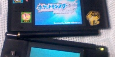 ヒンジが脆くてすぐ壊れるdsがまだ動いてると話題に Dsさん頑張り過ぎだろ の声 オレ的ゲーム速報 刃