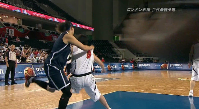 酷すぎ 女子バスケ 韓国人選手のあまりにも酷すぎるラフプレー オレ的ゲーム速報 刃 酷すぎ 女子バスケ 韓国人選手のあまりにも酷すぎるラフプレー オレ的ゲーム速報 刃